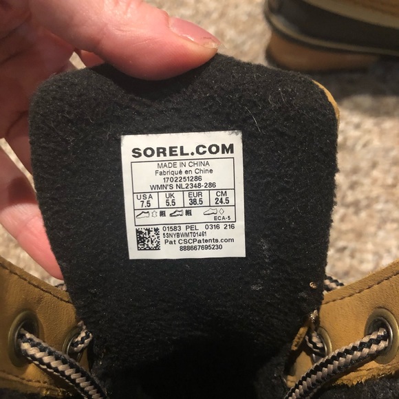 Sorel Waterproof Women’s Boots - Picture 3 of 5